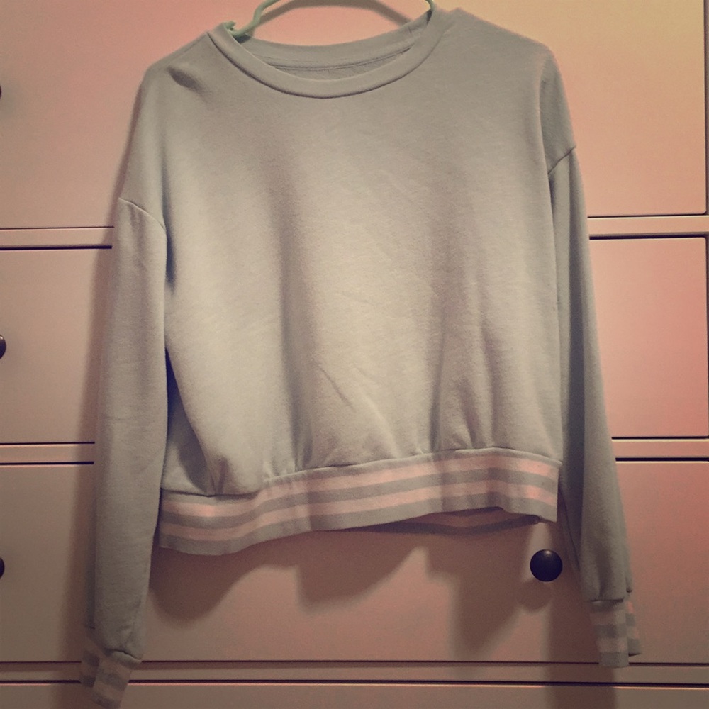 Blue and white medium sized long sleeve t-shirt